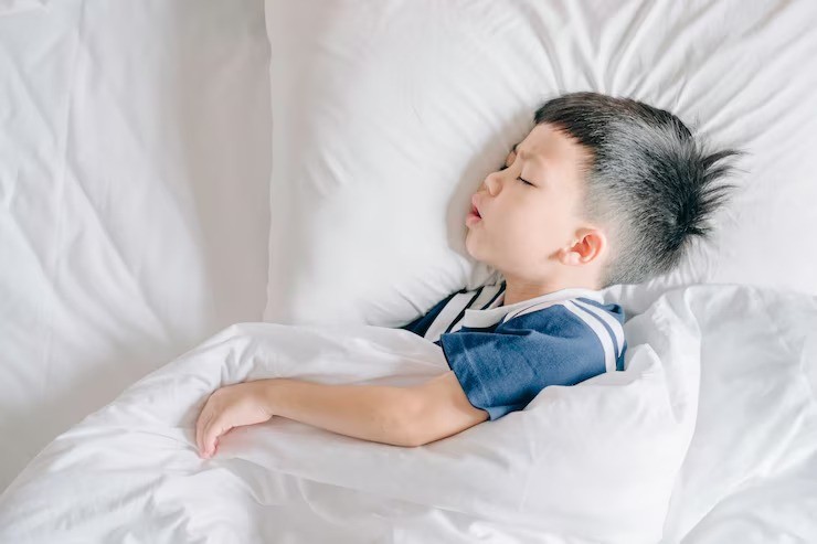 biji pala untuk batuk, obat batuk alami anak, manfaat biji pala, rempah tradisional, herbal aman untuk anak, obat batuk herbal, biji pala redakan batuk, cara alami atasi batuk anak.